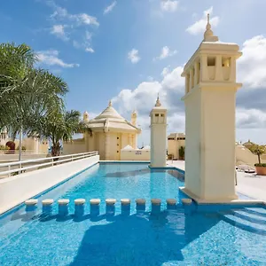  Apartment Wintowinrentals De Lujo En Medio De Puerto Marina. Spain